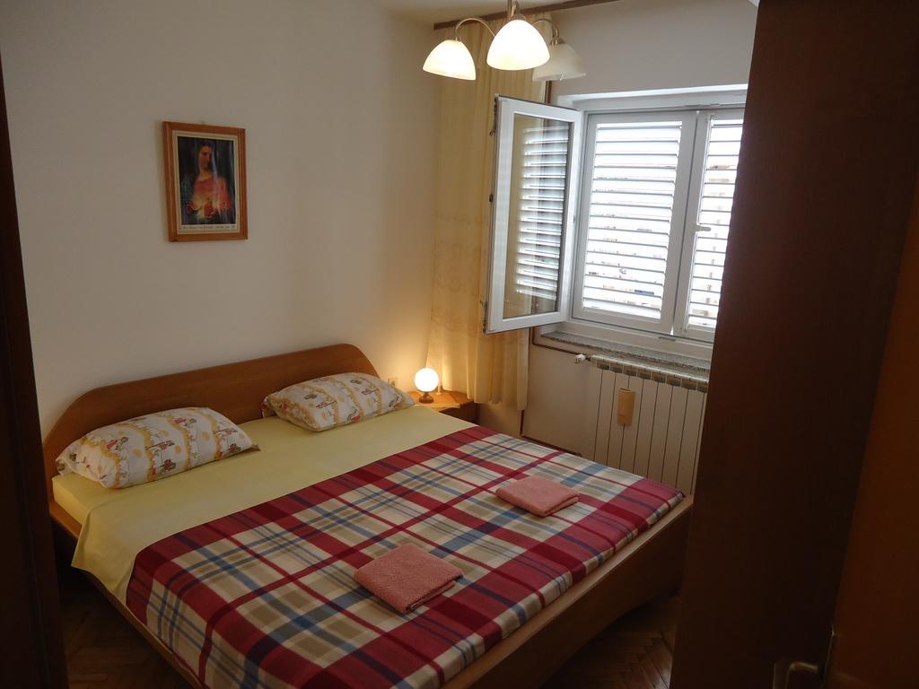 דירות סנג' Apartman Lipa מראה חיצוני תמונה