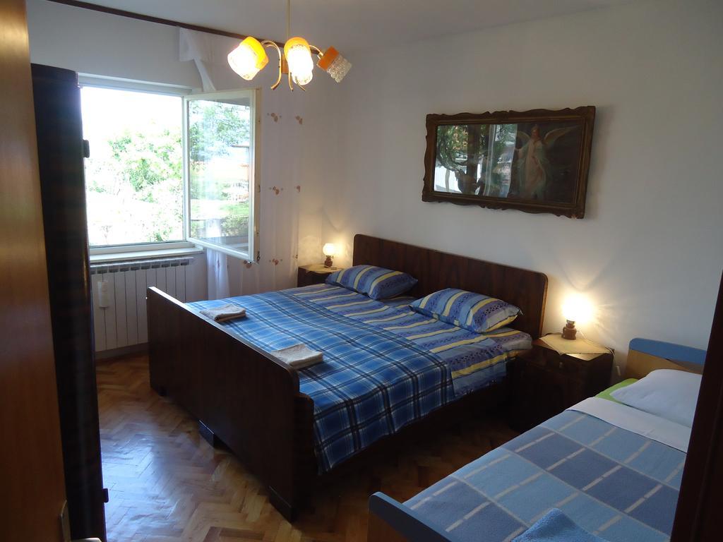 דירות סנג' Apartman Lipa מראה חיצוני תמונה
