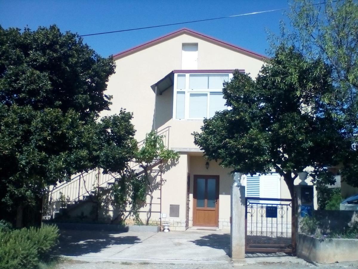 דירות סנג' Apartman Lipa מראה חיצוני תמונה